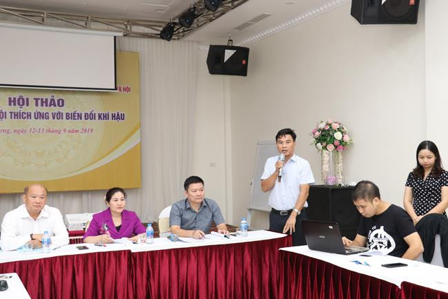 PGS.TS Bùi Thế Đồi, Phó Hiệu trưởng Trường ĐH Lâm nghiệp, phát biểu tại hội thảo (Ảnh: Khánh Duy)