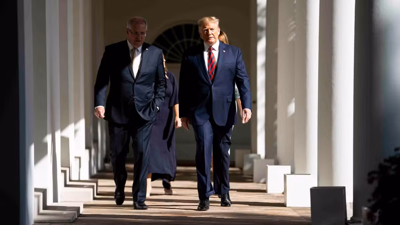 Tổng thống Trump cùng đội ngũ của ông đang ra đòn nhằm vào ứng viên phe Dân chủ Joe Biden (Ảnh: NY Times)