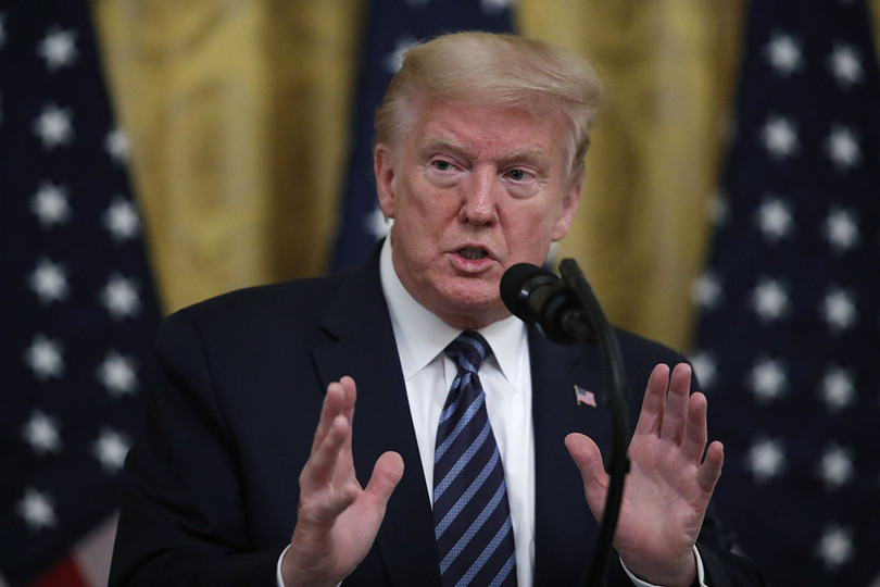 Tổng thống Trump cho rằng virus corona chủng mới bắt nguồn từ phòng thí nghiệm ở Vũ Hán, Trung Quốc (Ảnh: Politico)