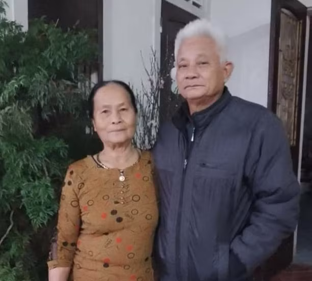 Vợ chồng đại tá Hoàng Uy