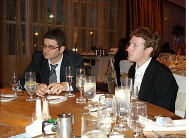 "Biên niên sử" Facebook qua ảnh ảnh 5