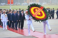 Lãnh đạo Đảng, Nhà nước vào Lăng viếng Chủ tịch Hồ Chí Minh trước thềm Đại hội XIV