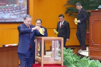 Bộ Chính trị khóa XIV gồm Tổng bí thư Tô Lâm và 18 người khác.