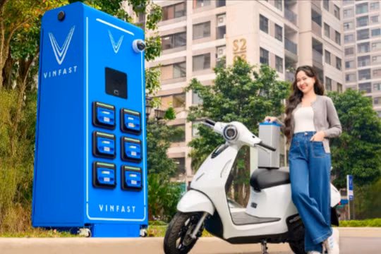 Vinfast tặng quà Tết ''khủng'' lên tới 3 năm sạc pin miễn phí cho khách hàng