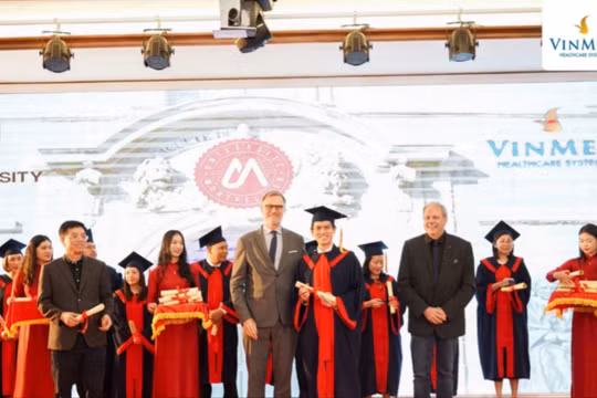 Hàng trăm bác sĩ quốc tế “tốt nghiệp” Vinmec, khẳng định chuẩn đào tạo châu Âu