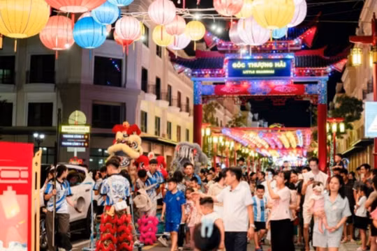 Asia Vibe bứt tốc mùa lễ hội, kích hoạt dòng khách, dòng tiền tại đô thị biên mậu Móng Cái