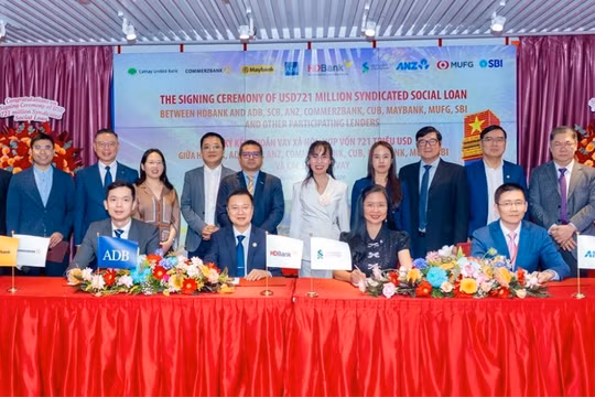 HDBank dẫn đầu Top 50 Công ty đại chúng uy tín và hiệu quả năm 2026