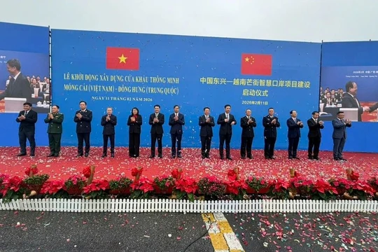 Nhà đầu tư đổ về Móng Cái săn thấp tầng giá ngang chung cư trước sóng tái định giá hạ tầng