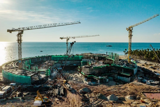 Nhà biểu diễn đa năng Phú Quốc đang được gấp rút triển khai