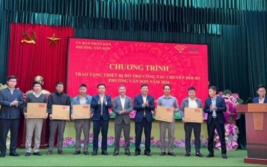 Sơn La: IGB Group tặng thiết bị, tập huấn chuyển đổi số cho phường Vân Sơn năm 2026