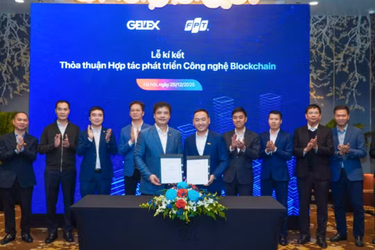 Đại diện lãnh đạo FPT và GELEX ký kết thỏa thuận hợp tác phát triển công nghệ blockchain