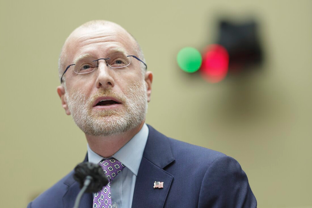 Brendan Carr, người được Trump chọn làm Chủ tịch FCC, tuyên bố phá vỡ " liên minh kiểm duyệt" | TẠP CHÍ ĐIỆN TỬ ENGTIMES