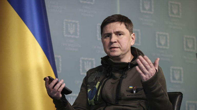 Ông Mikhail Podoliak, cố vấn cấp cao của Tổng thống Ukraine Volodymyr Zelensky. Ảnh: Getty.