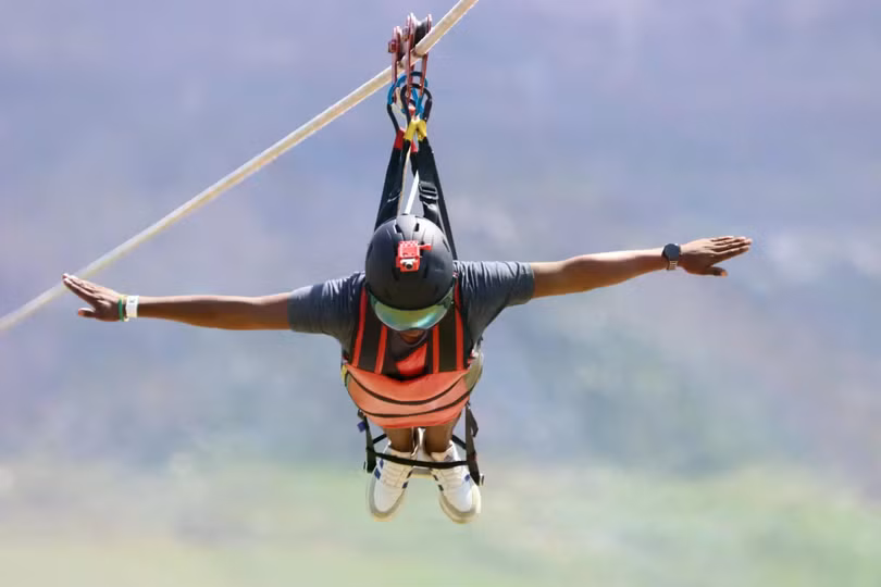 Đường trượt zipline này có chiều dài lên tới 3,2 km. Ảnh: OC.