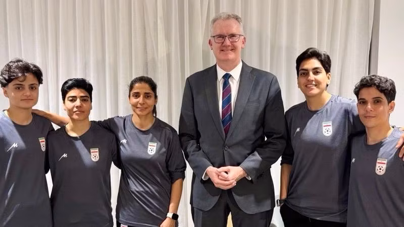 5 thành viên của đội tuyển bóng đá nữ Iran tham dự Cúp Bóng đá châu Á tại Australia đã được cấp thị thực nhân đạo. Ảnh: Getty.