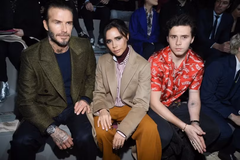 bi-kich-nha-beckham-va-con-dia-chan-cat-dut-lien-lac-cua-gen-z-3.png
