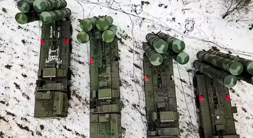 cu-danh-chi-phi-thap-cua-ukraine-xe-luoi-he-thong-s-400-nga-lam-lo-diem-yeu-chi-mang-4.png