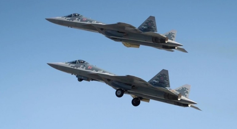 tiem-kich-su-35s-lap-ky-luc-khong-chien-tro-thanh-xuong-song-cua-nga-tren-bau-troi-ukraine-3.jpg
