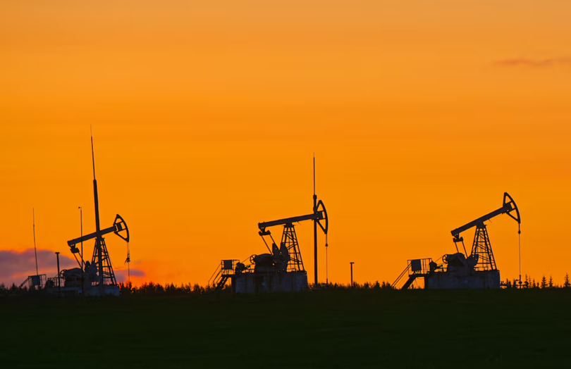 Hình ảnh cho thấy các giàn bơm dầu bên ngoài Almetyevsk thuộc Cộng hòa Tatarstan, Nga ngày 4/6/2023. Ảnh: Reuters.