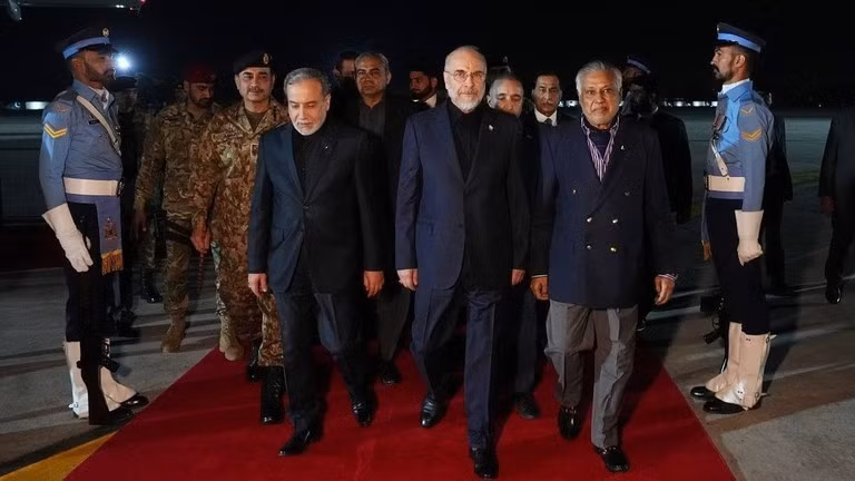 Phái đoàn Iran đến Islamabad, Pakistan để đàm phán với Mỹ vào ngày 10/4. Ảnh: IRIB.