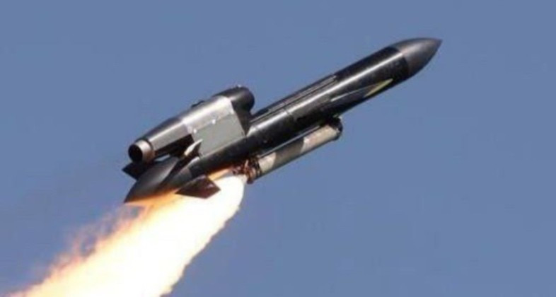 Vụ phóng tên lửa hành trình Flamingo của Ukraine. Ảnh: MW.