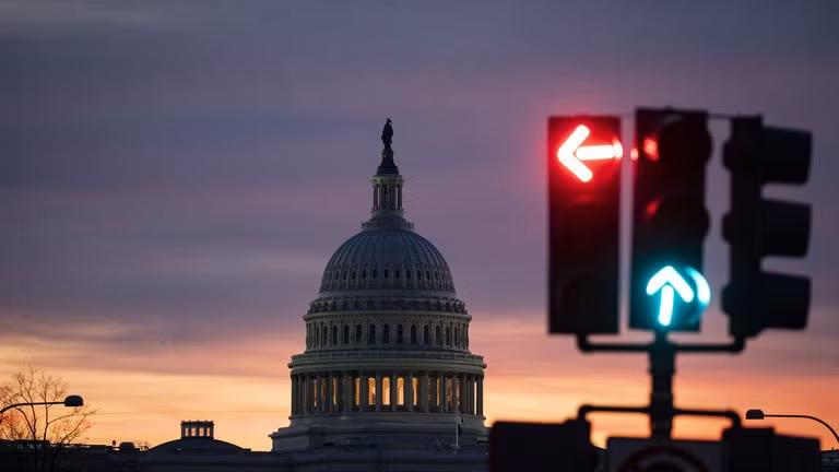 Hạ viện Mỹ đã không thể thông qua nghị quyết ngăn ông Trump dùng vũ lực ở Venezuela. Ảnh: Getty.