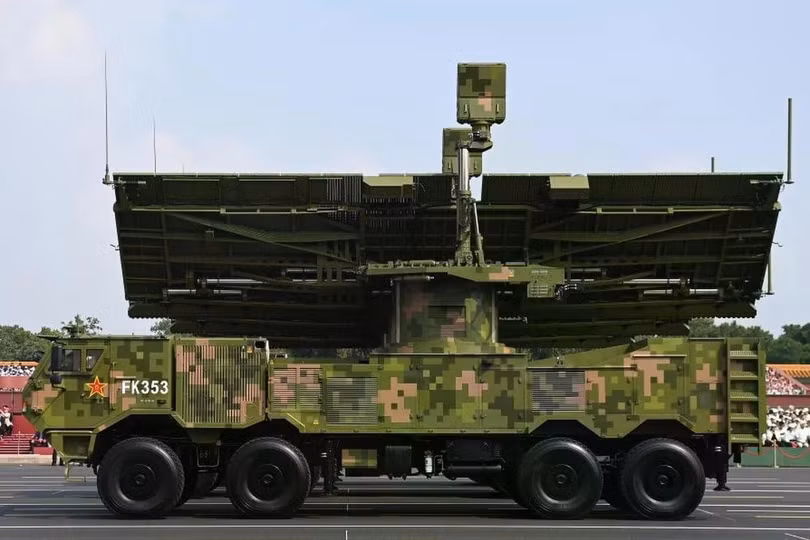 Hệ thống vi sóng công suất cao đã được trình diễn trong cuộc duyệt binh Ngày Chiến thắng 3/9 tại Bắc Kinh. Ảnh: Xinhua.