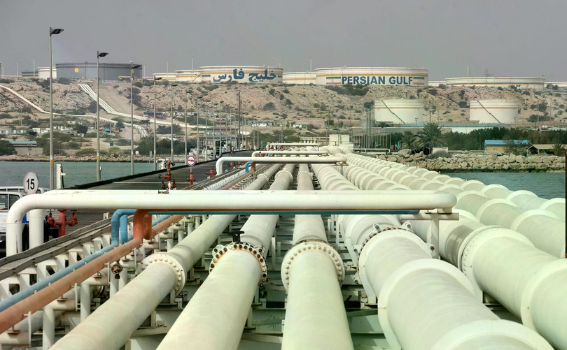 Khu phức hợp dầu khí đảo Kharg ở Iran. Ảnh: Bloomberg.