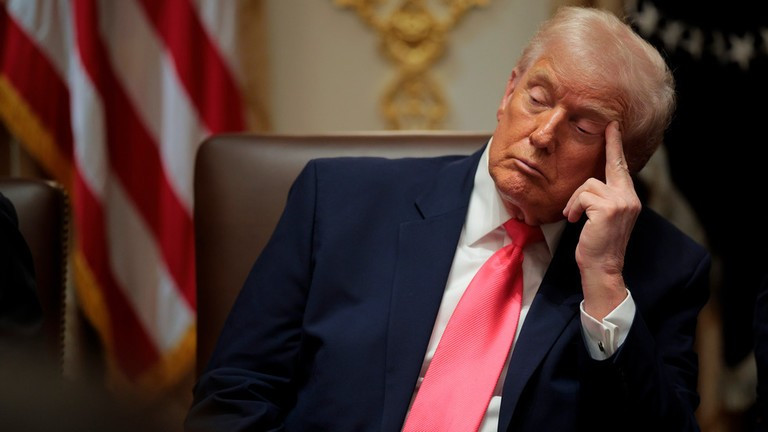 Tổng thống Mỹ Donald Trump nói về khả năng tấn công trên bộ nhằm vào Venezuela. Ảnh: Getty.