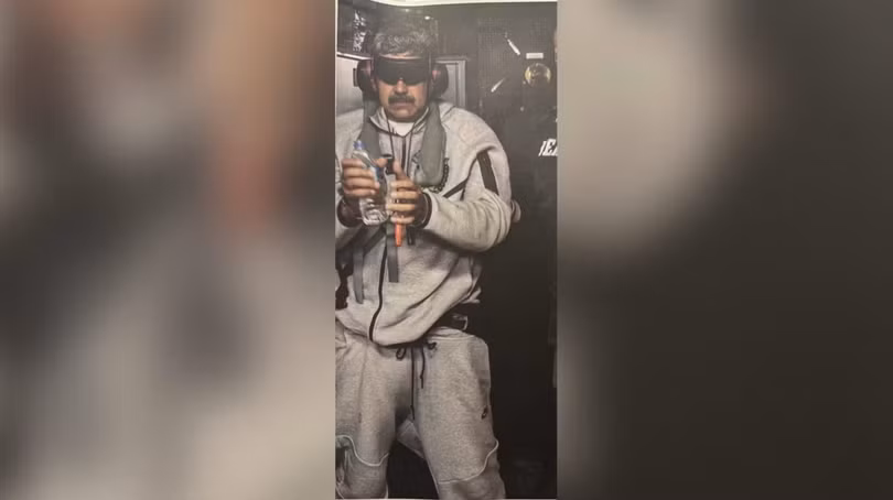 Bức ảnh do Tổng thống Mỹ Donald Trump đăng tải lên mạng xã hội Truth Social dường như cho thấy ông Nicolas Maduro đang ở trên tàu USS Iwo Jima. Ảnh: Truth Social.