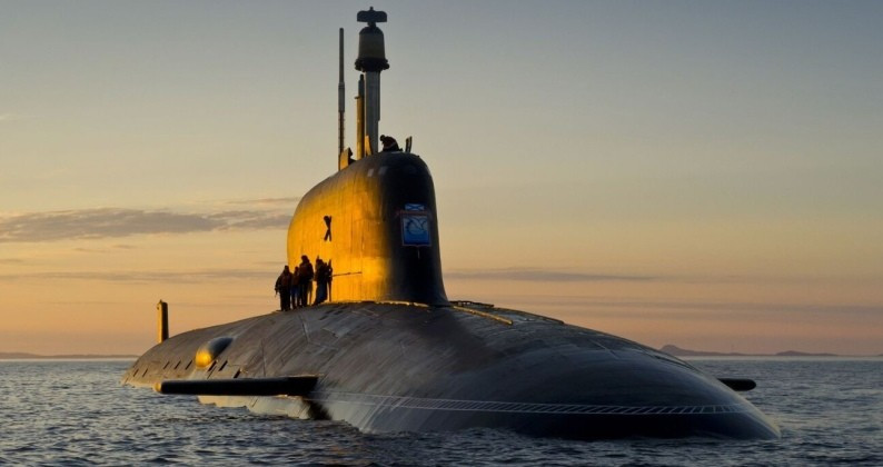 Tàu ngầm tấn công chạy bằng năng lượng hạt nhân lớp Yasen của Hải quân Nga. Ảnh: MW.