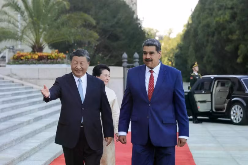 Chủ tịch Trung Quốc Tập Cận Bình và Tổng thống Venezuela Nicolas Maduro tại Đại lễ đường Nhân dân ở Bắc Kinh vào tháng 9/2023. Ảnh: Reuters.