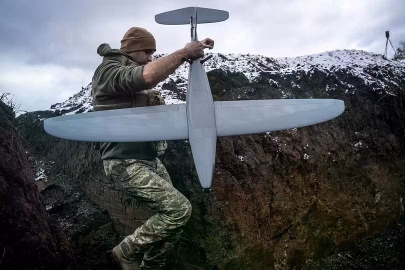 Kinh nghiệm của Ukraine trong lĩnh vực chiến tranh bằng drone đang giúp các quân đội phương Tây xem xét những gì họ cần để tiến hành một cuộc chiến như vậy. Ảnh: Getty.