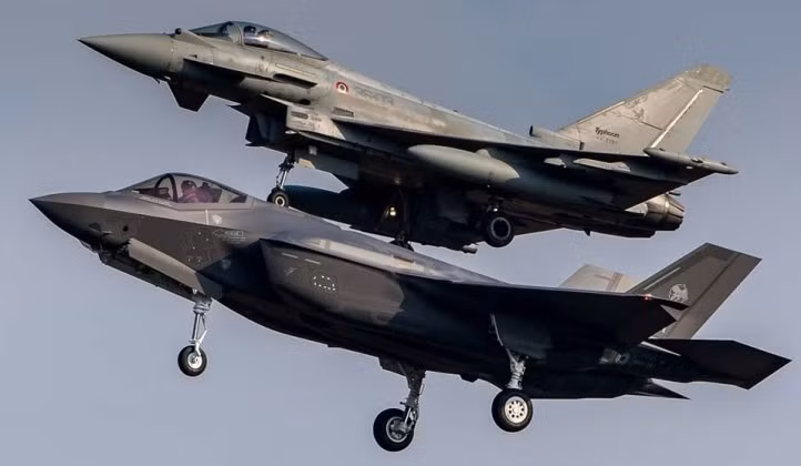 f-35b-anh-xuat-hien-o-cyprus-gia-nhap-dan-tran-doi-hinh-quan-su-my-bao-vay-iran-5.jpg