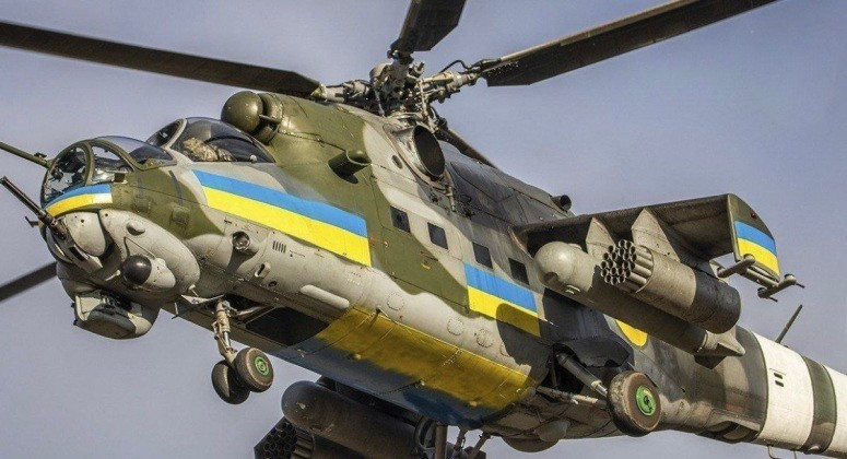 nga-dieu-uav-tu-sat-ha-guc-truc-thang-mi-24-va-mi-8-ukraine-trong-don-tan-cong-sau-chua-tung-co-4.jpg