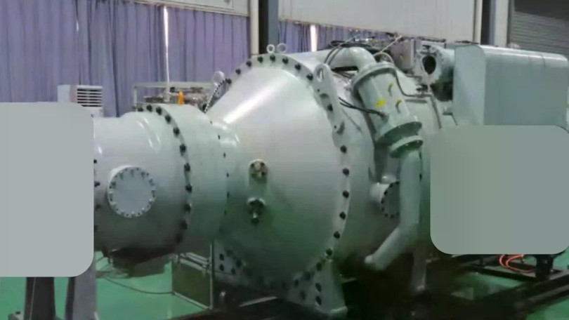 Bộ điều khiển nguồn xung kiểu Tesla công suất 20 gigawatt. Ảnh: NINT.