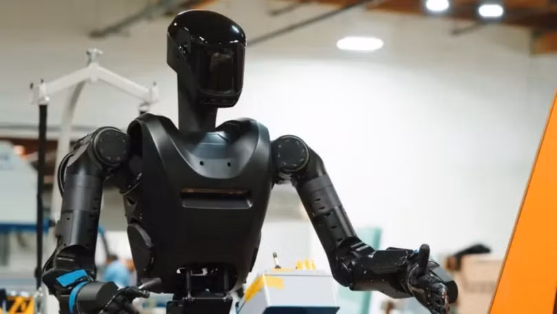 Robot hình người Phantom Mk-I hiện đang được thử nghiệm tại các nhà máy và xưởng đóng tàu ở nhiều nơi. Ảnh: IE.