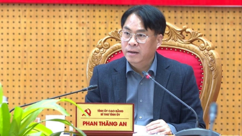 Bí thư Tỉnh ủy Cao Bằng Phan Thăng An làm rõ cách Cao Bằng cụ thể hóa tinh thần đổi mới của Đại hội bằng những mục tiêu, giải pháp và khâu đột phá mang tính căn cơ, lâu dài.