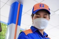 Giá xăng đồng loạt tăng