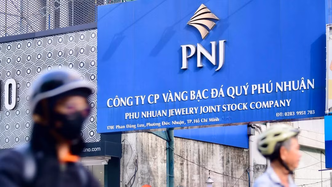 PNJ tính chào bán tối đa 550 triệu cổ phiếu, số tiền huy động dùng vào việc gì? 