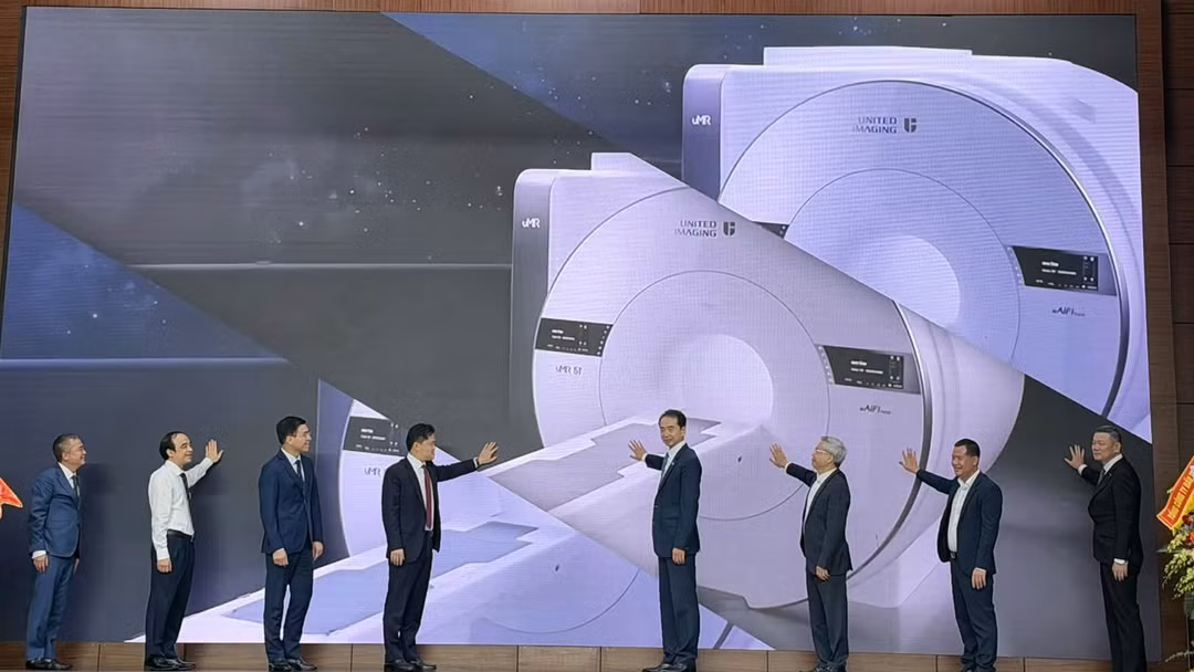 MRI 5 Tesla đầu tiên ở Đông Nam Á: Nhìn sâu vào não bộ, tìm dấu vết ung thư từ cấp độ phân tử