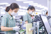 Hơn 13 tỉ USD vốn FDI đăng ký đổ vào Việt Nam