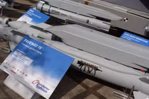 Bom Paveway IV tại một cuộc triển lãm quốc phòng (Ảnh: Fakty)