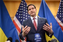 Ngoại trưởng Mỹ Marco Rubio tổ chức họp báo sau cuộc đàm phán kín về kế hoạch chấm dứt chiến tranh ở Ukraine của Mỹ ở Geneva, vào ngày 23/11. Ảnh: AFP.