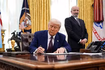 Tổng thống Donald Trump công bố kế hoạch áp thuế đối ứng vào ngày 13/2. Ảnh: Getty.