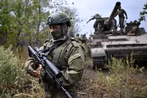 Các binh sĩ Nga trên chiến trường Ukraine (Ảnh: Sputnik)