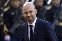 Bộ trưởng Ngoại giao Pháp Jean-Noel Barrot thăm cung điện Elysee ngày 31/3. Ảnh: Getty.