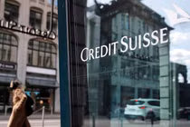 Credit Suisse tuyên bố trong mùa Hè năm nay rằng họ sẽ rút ngân hàng đầu tư và cắt giảm chi phí 1,5 tỉ franc (Ảnh: CNN)