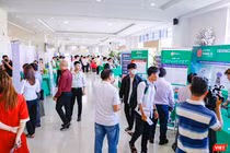 Một góc triển lãm khởi nghiệp sáng tạo được tổ chức tại ĐH Đông Á (Đà Nẵng)