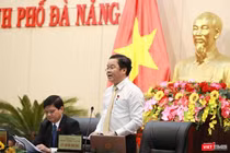 Ông Lê Minh Trung - Ủy viên Ban Thường vụ Thành ủy, Phó Bí thư Đảng đoàn, Phó Chủ tịch Thường trực HĐND TP Đà Nẵng phát biểu tại kỳ họp HĐND TP Đà Nẵng